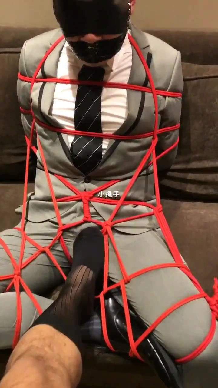 suit bondage 3