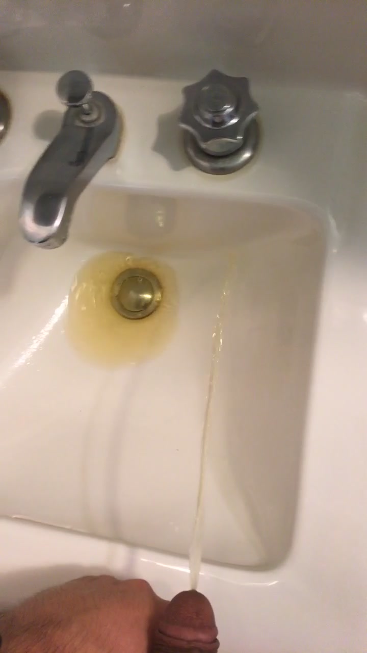 College Sink Piss Puddle 2