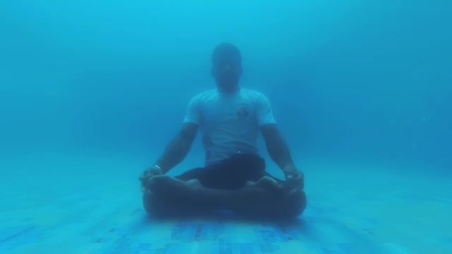 Underwater barefaced yoga - video 3