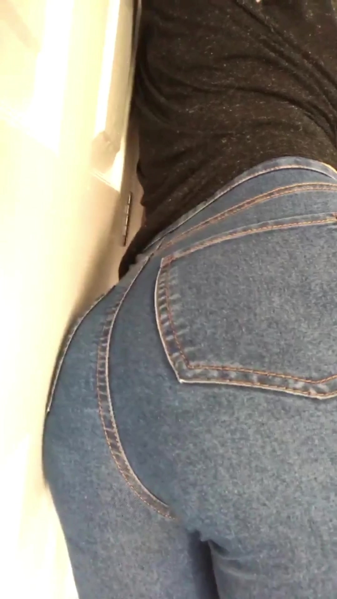 Sexy insta teen farting in Jeans