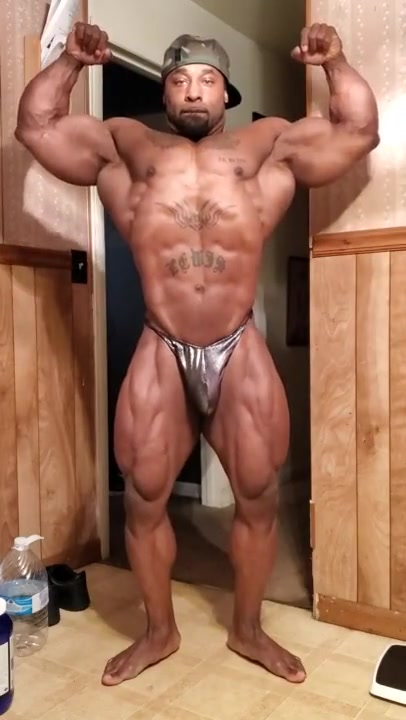 Bodybuilder Showing off