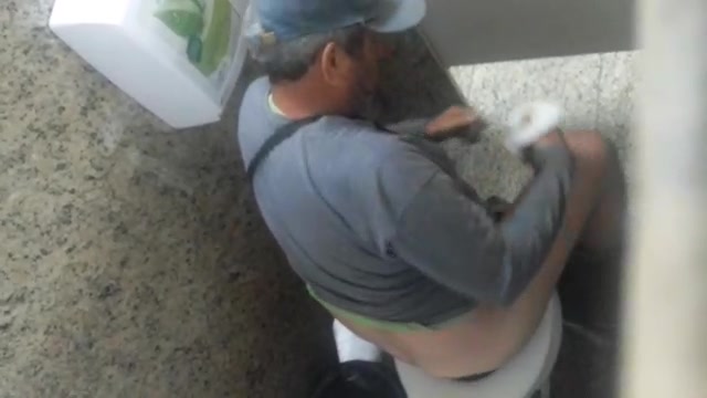 short clip of a man wiping