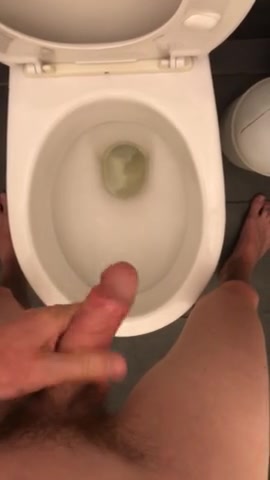 18 Years Old Guy Pees