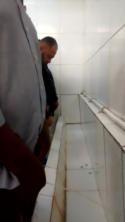 Spy piss 2