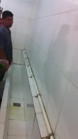 Spy piss 3