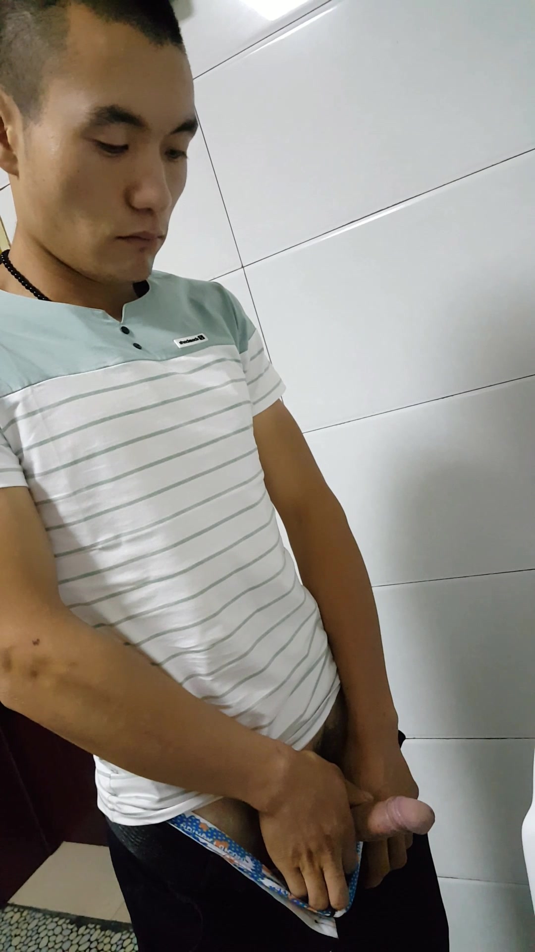 Chinese male pissing spycam mix4(advanced edition)