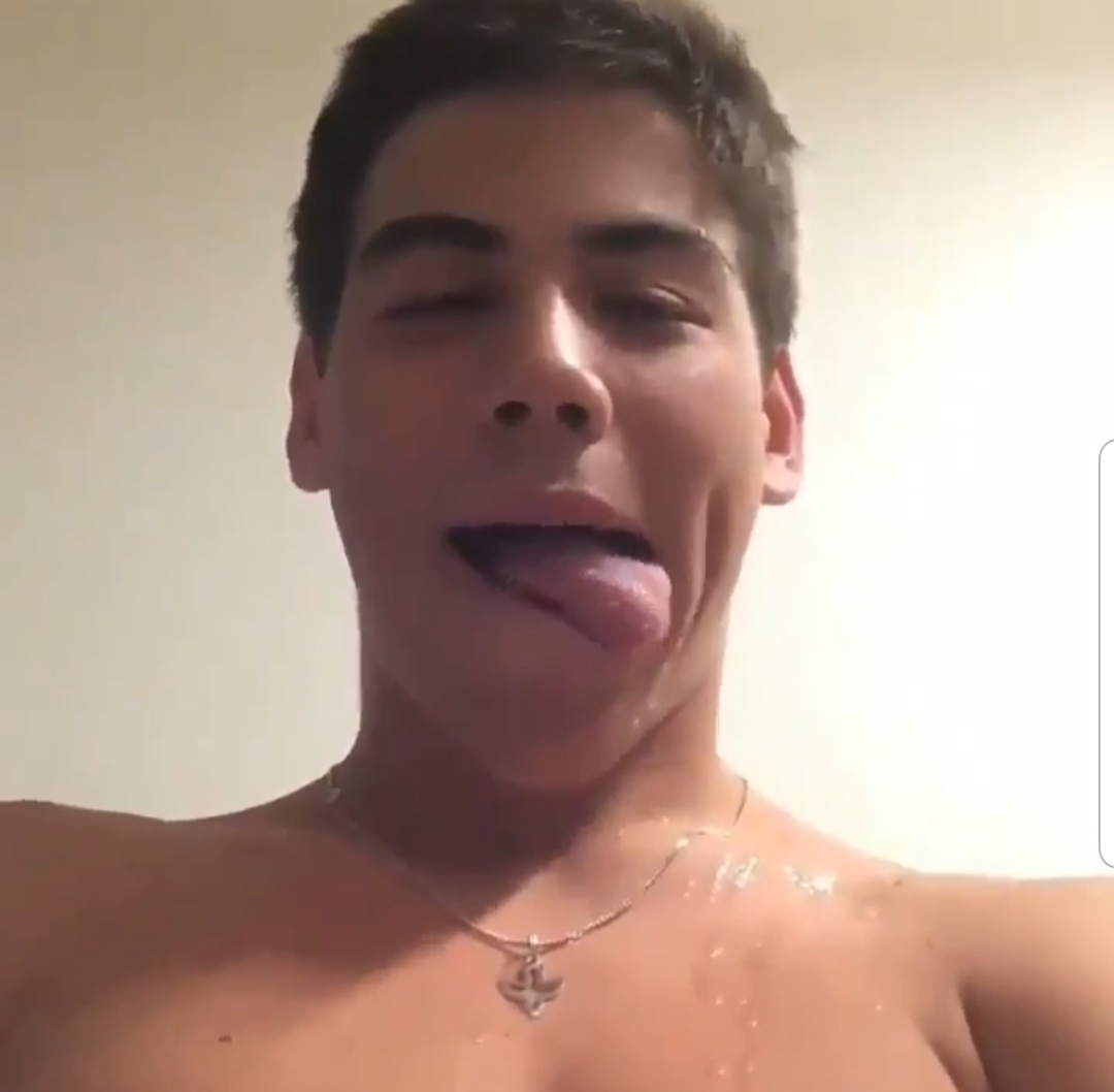 College wrestler twink cums on his face and licks it up