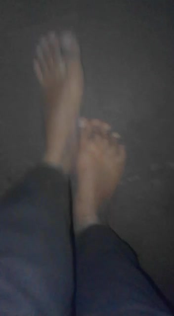 My Cousin Dirty  feet