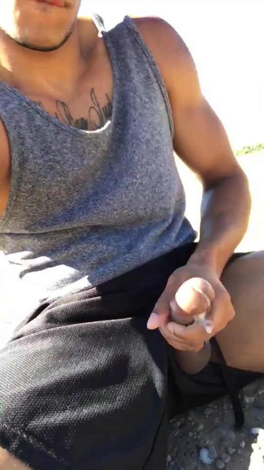 STEPHAN CUMMING OUTSIDE WITH HUGE COCK