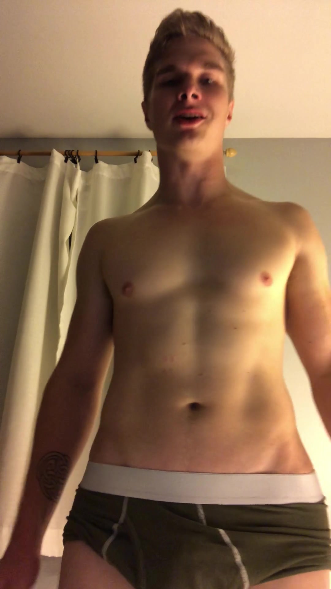 Young verbal alpha - video 5