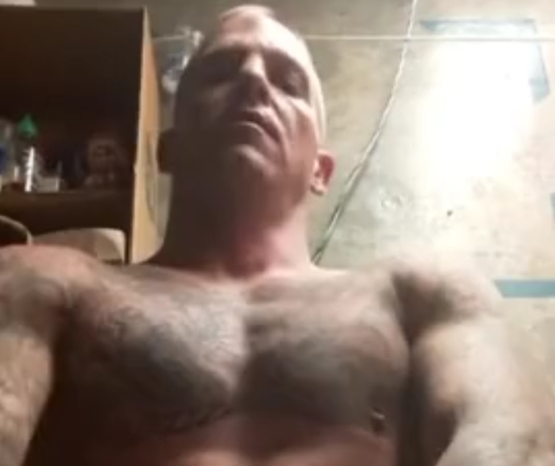 Str8 prison thug blows a huge load