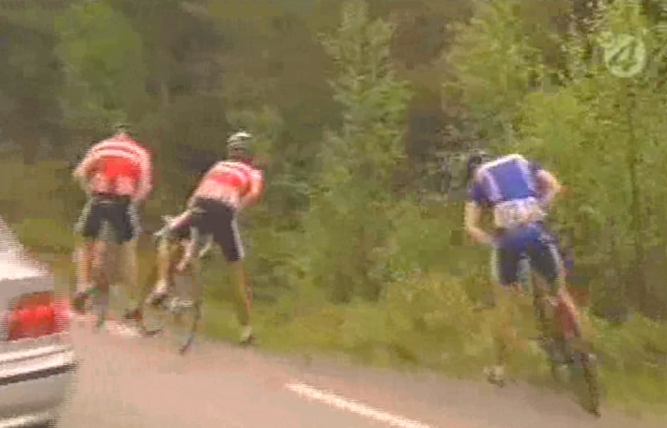 cyclist peeing - video 2