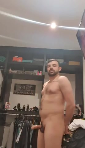 UK Lad Shows off naked