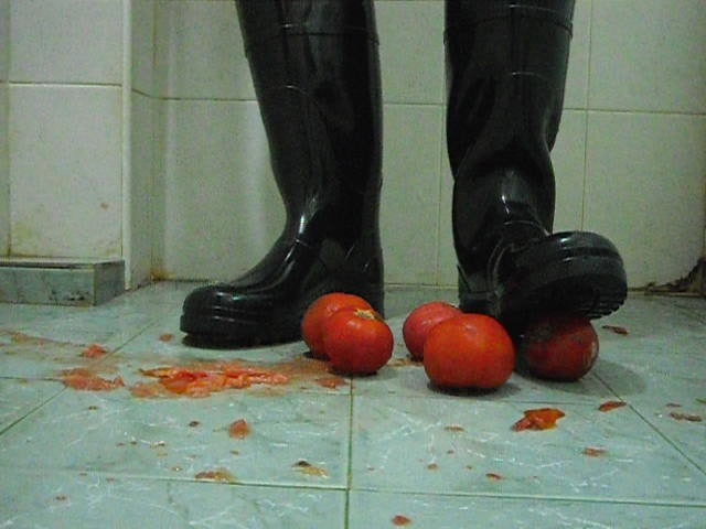 Rubber boots vs tomato - video 3
