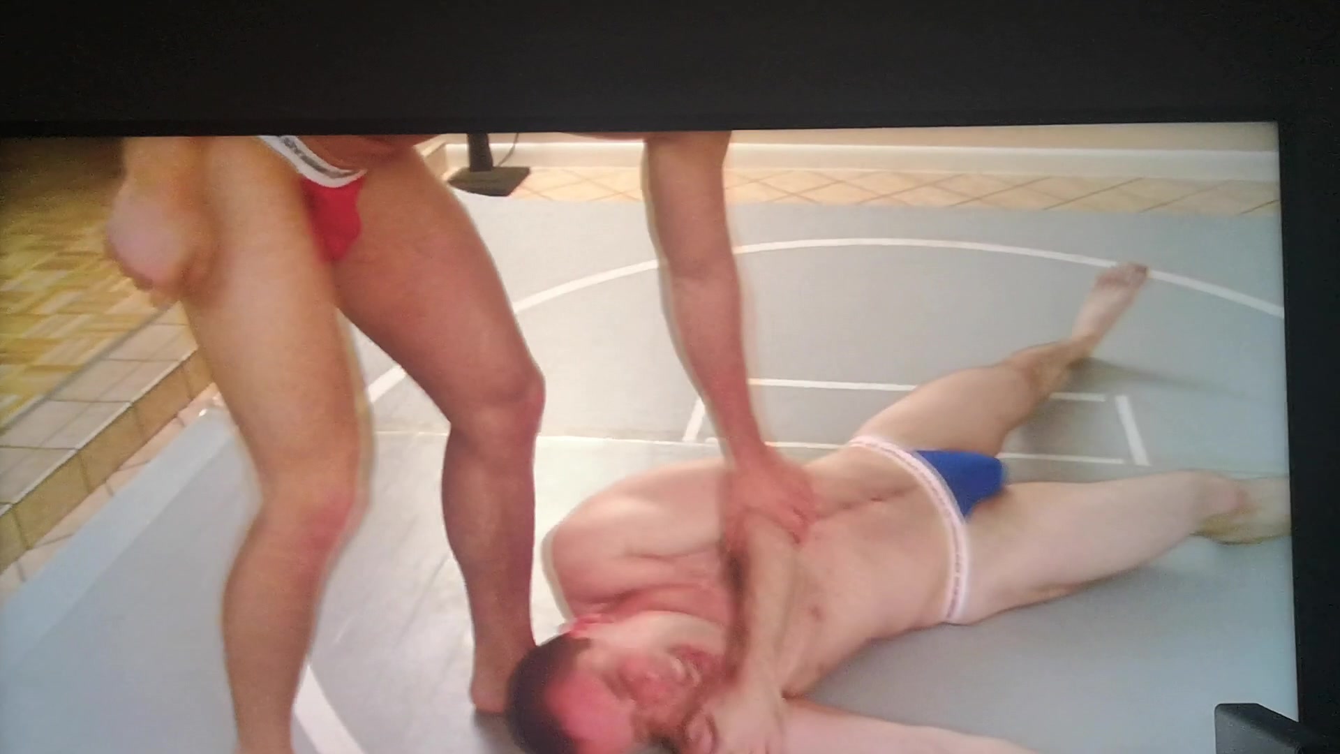 Reverse headscissor ko - video 2