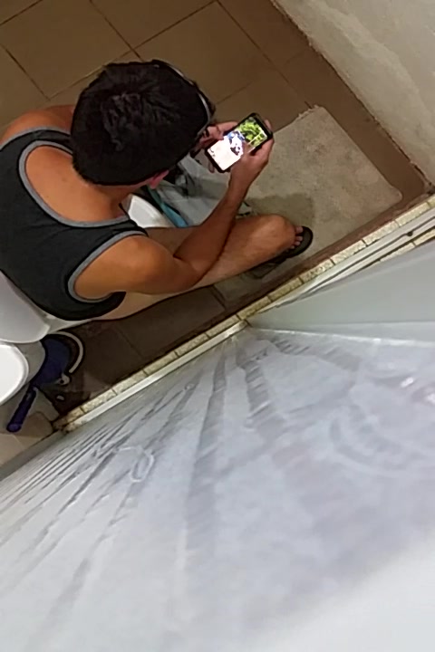 Spycam a cousin pooping