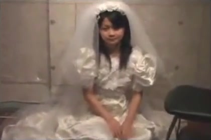 Cute bride eats shit before wedding