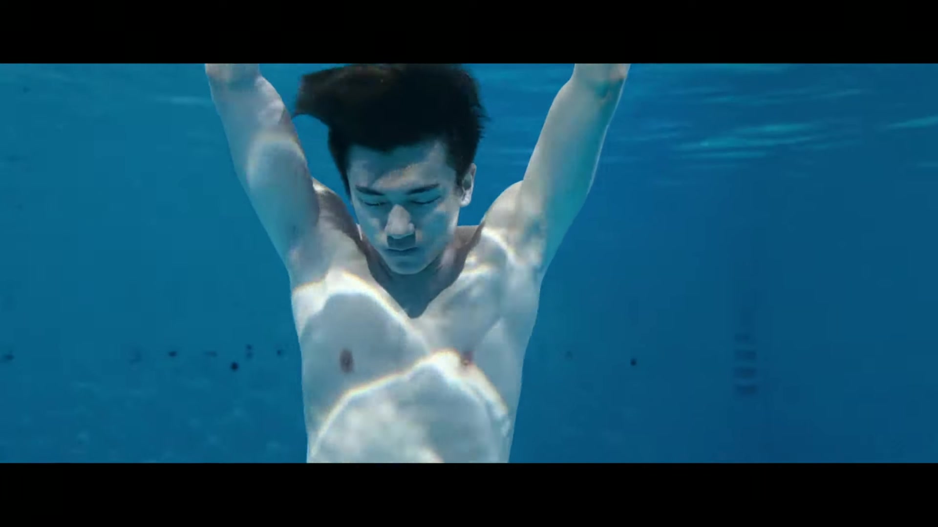 Shaved pits asians breatholding underwater