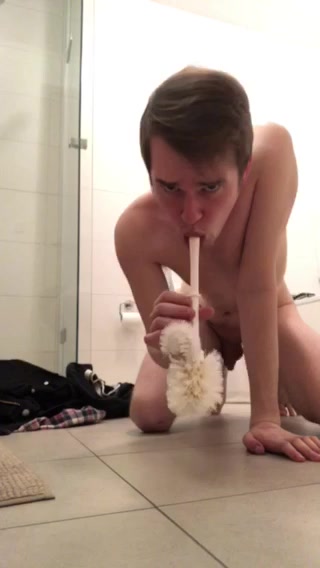 Pig Boy Ben lubes up the toilet brush with his mouth!