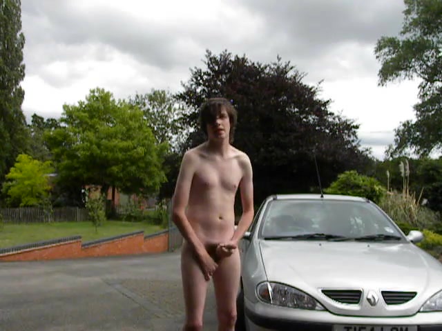 Twink dared to jerk and cum in his driveway