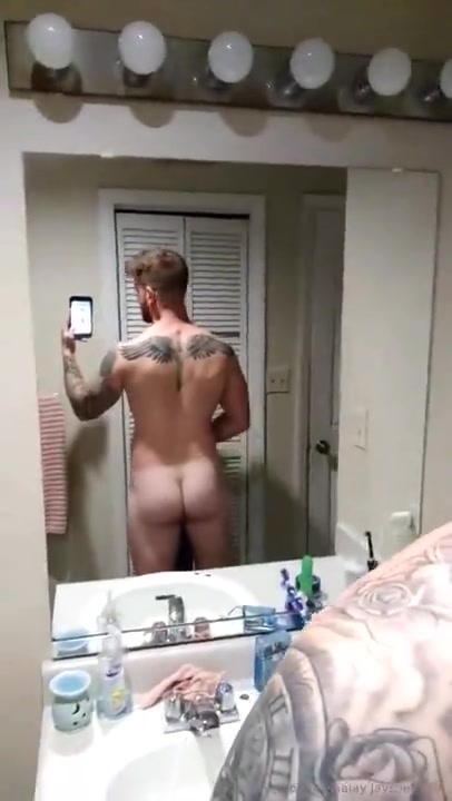 AlphaJay shows his bubble butt