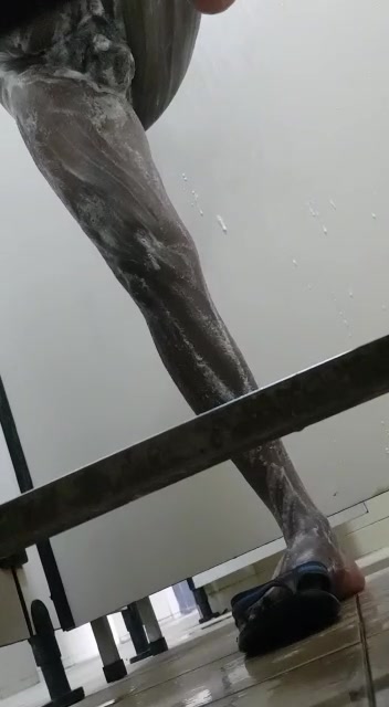 spy bathroom - video 343