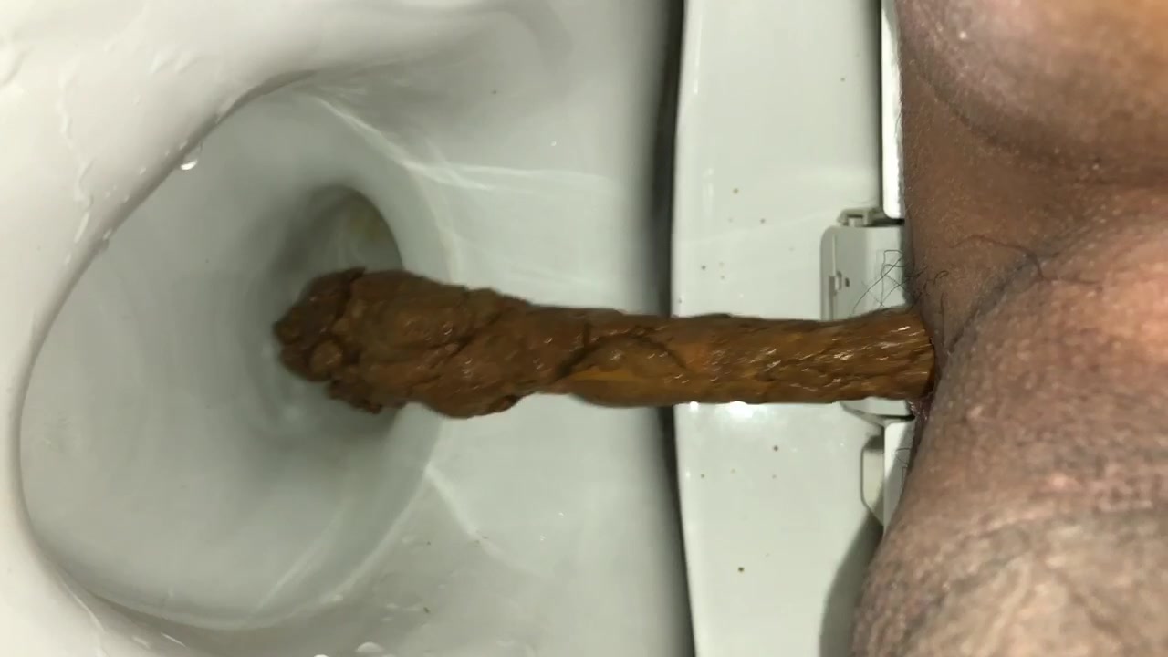Long poop with tail