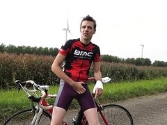 Horny cyclist makes himself cum inside his biker shorts