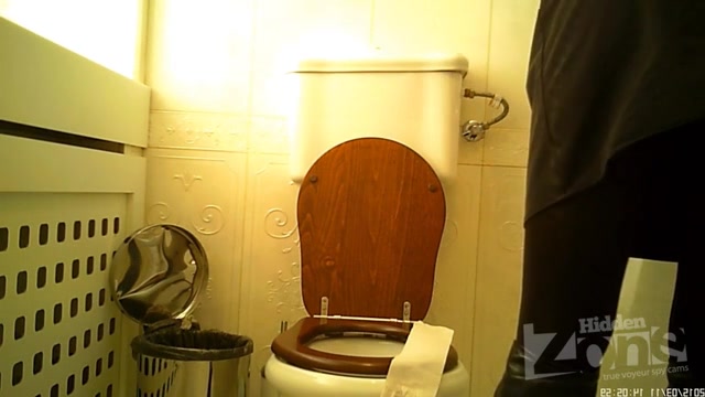 Women's toilet spy cam 60