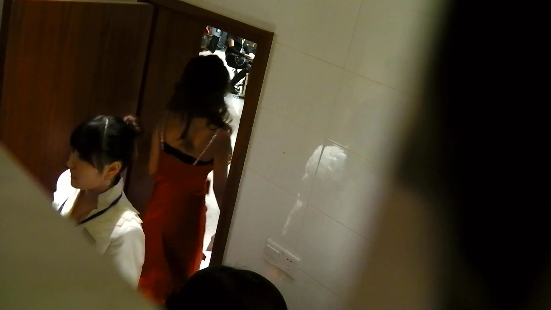 China hotel toilet voyeur - video 5