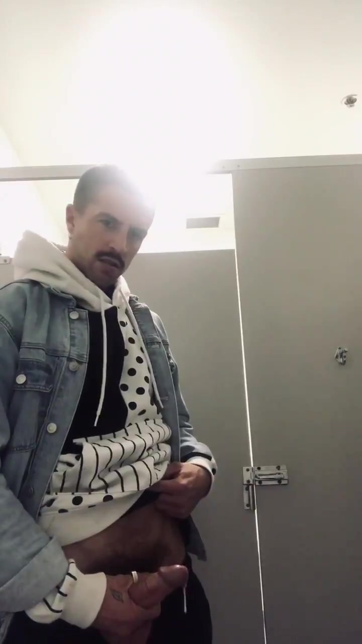 Shooting cum all over the bathroom stall