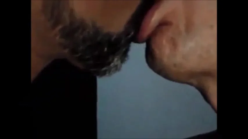 Gay Wild Tongue Kissing ThisVidcom