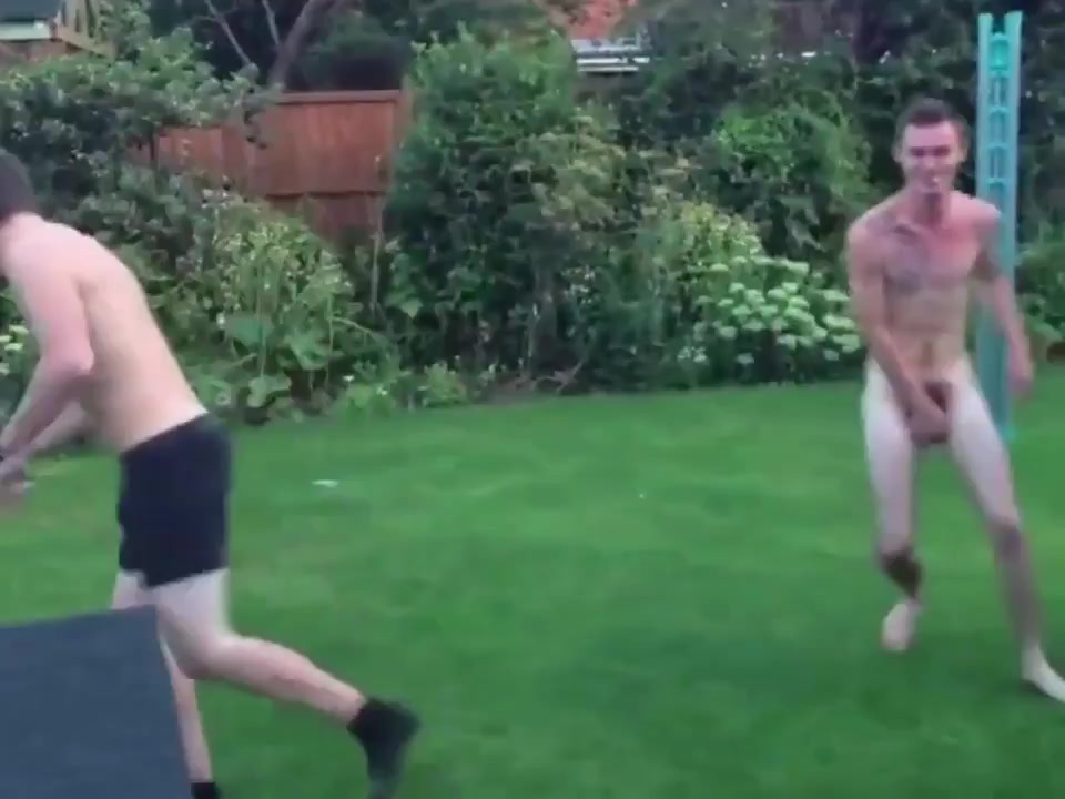 FUNNY FRIEND NAKED OUTSIDE