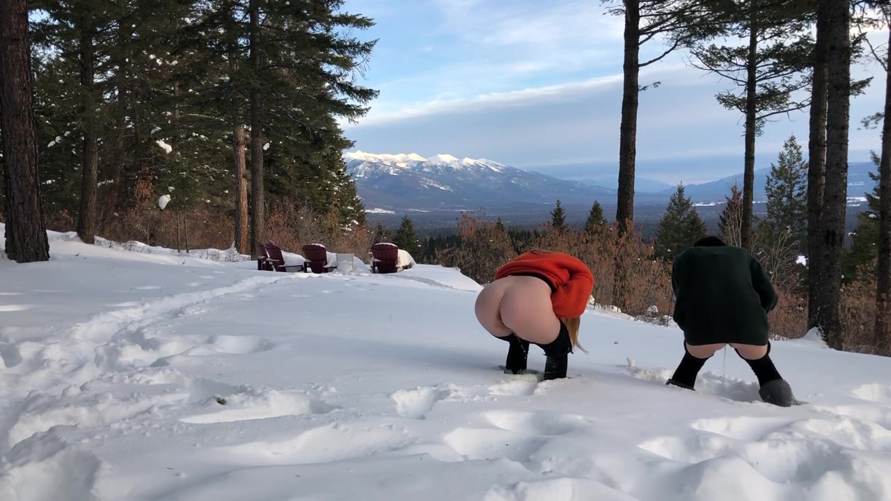Two Girls Peeing In Winter