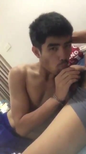 Hot guy sucking
