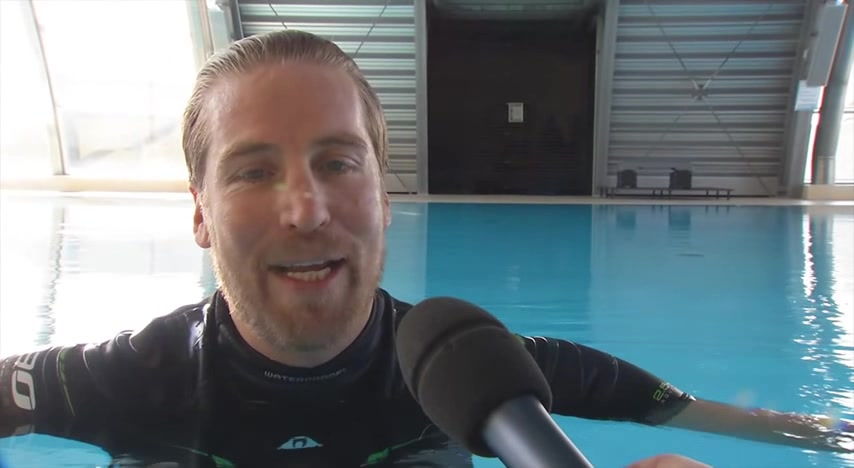 German cutie learns breatholding underwater
