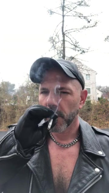 Daddy smoke leather