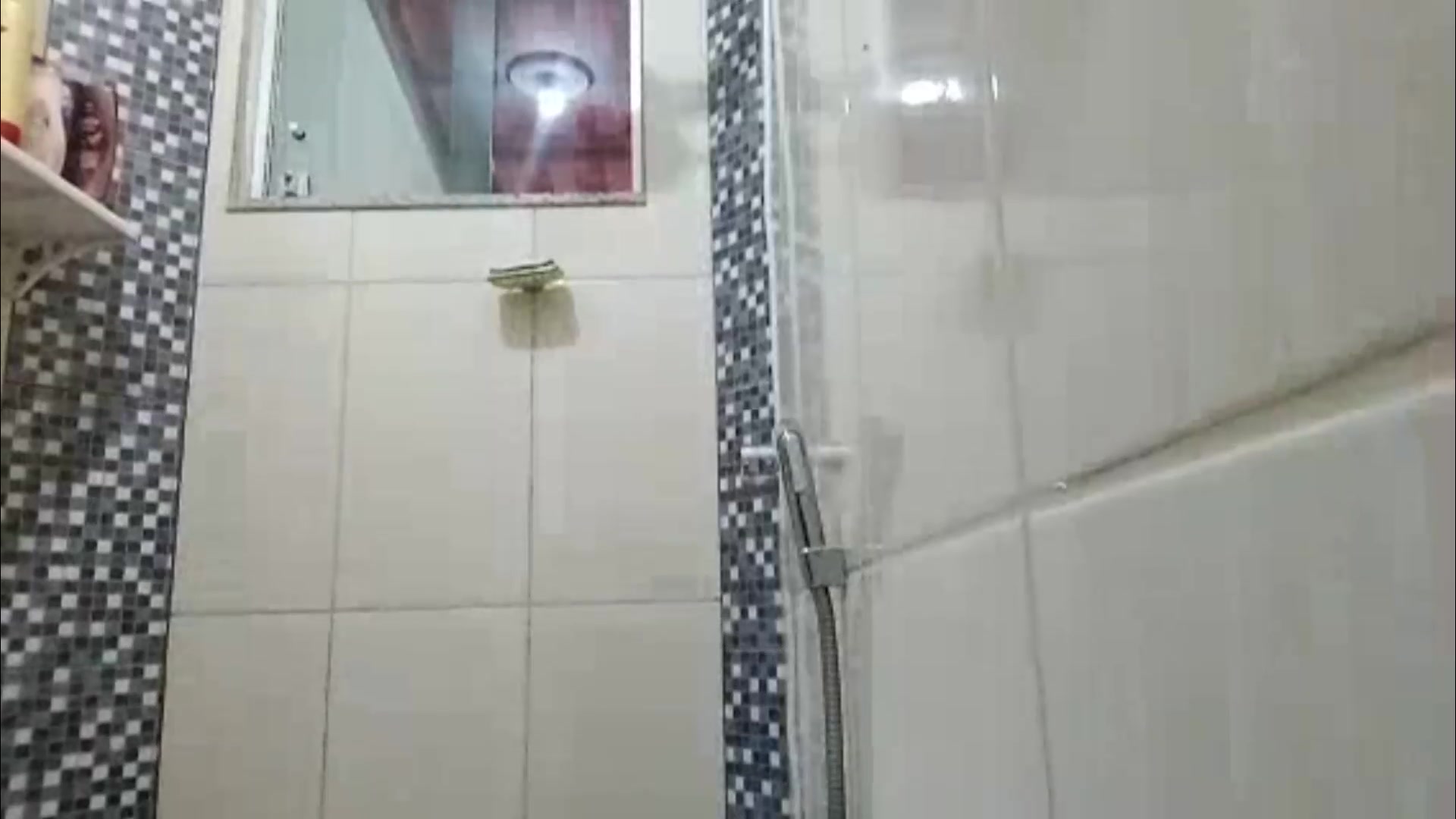 Brazilian guy showering and jerking off on Periscope