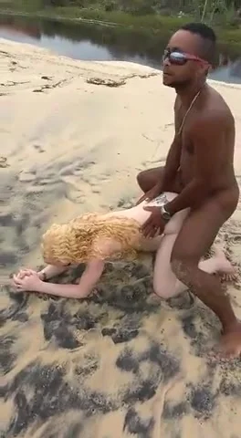 Hot Amateur Sex On Beach - Amateur sex on the beach - ThisVid.com