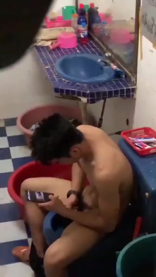 Spying on my straight dorm mate
