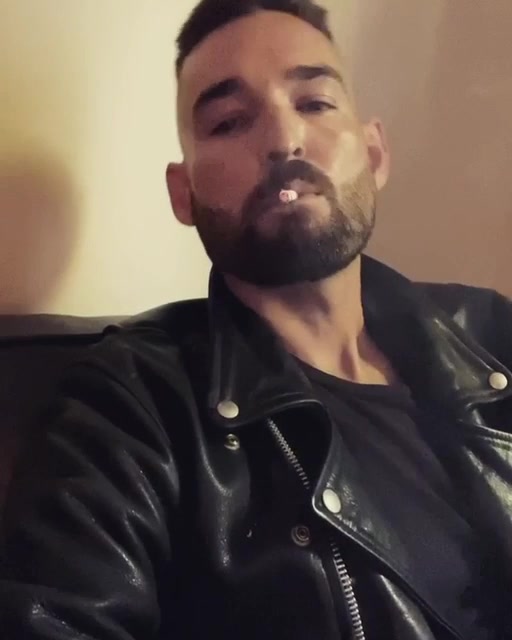 Leather gloves smoke - video 3