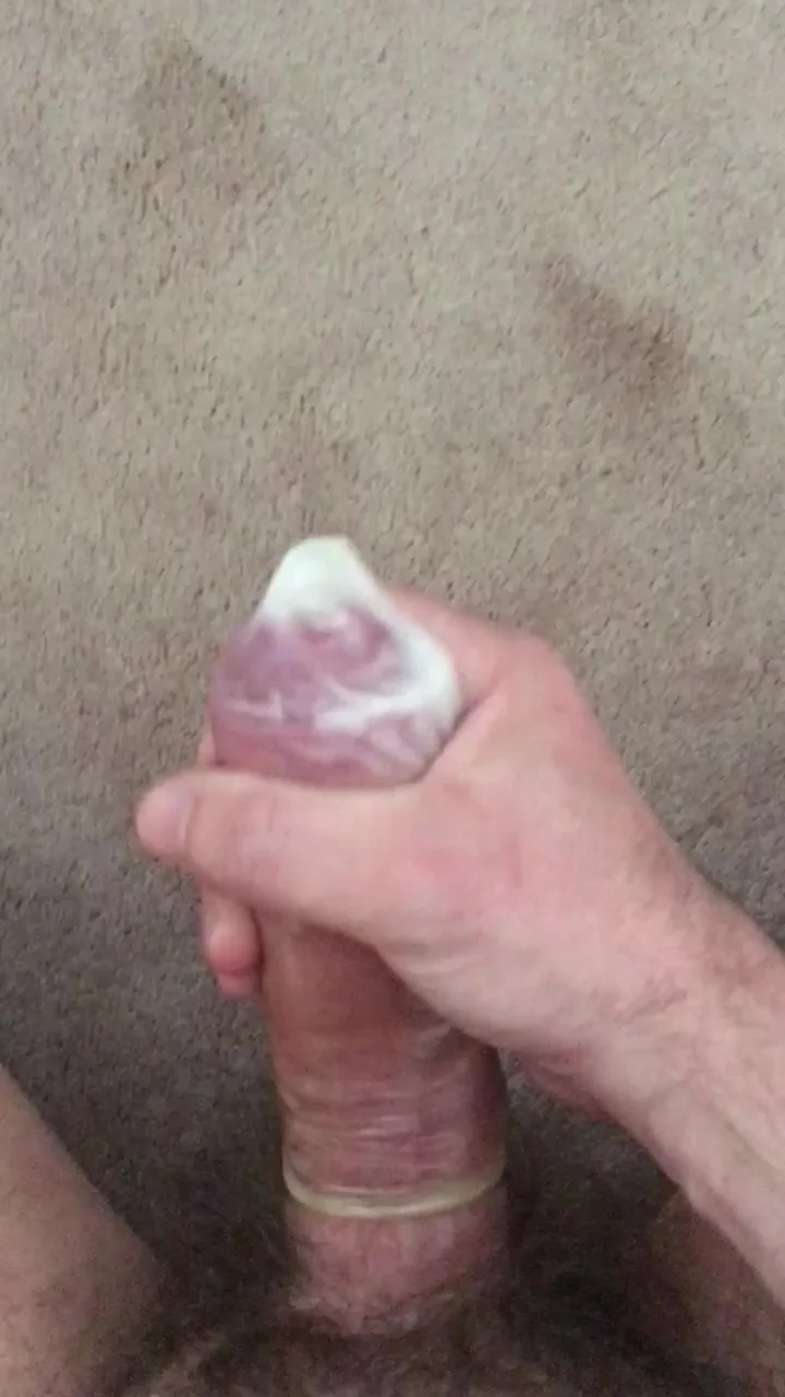 Funny Condom Porn - Filling a condom with cum - video 2 - ThisVid.com