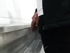 Thick Dick Papi Caught Taking A Piss