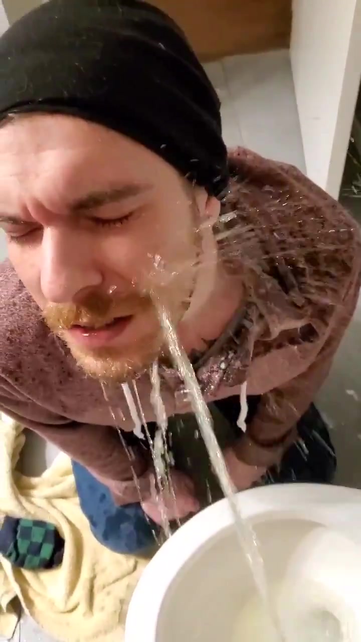 really huge piss soaked guy