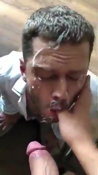 White guy gets cum facial from a big dick