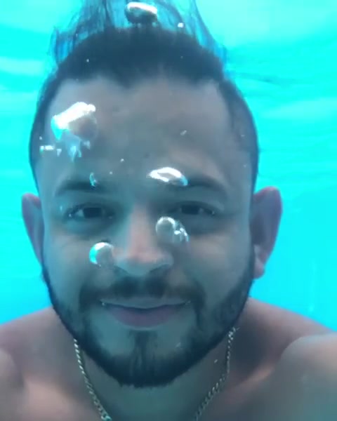 Underwater barefaced selfie - video 2