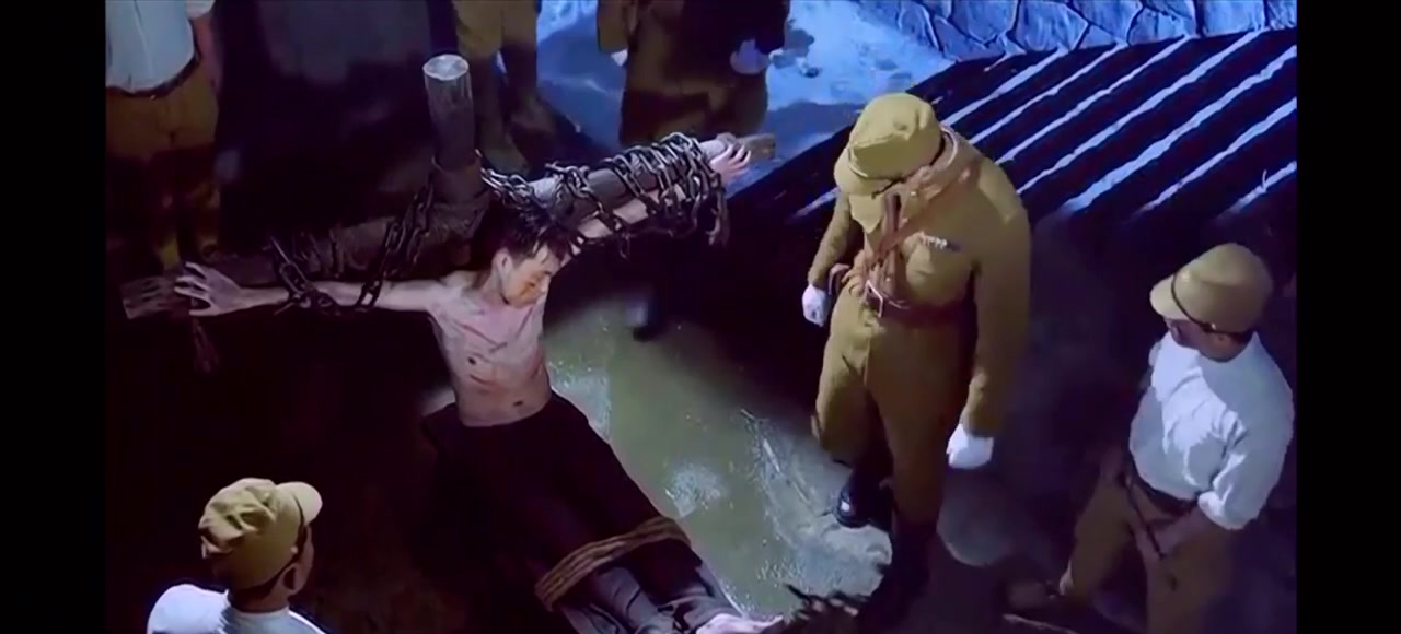 Prisoner is tortured