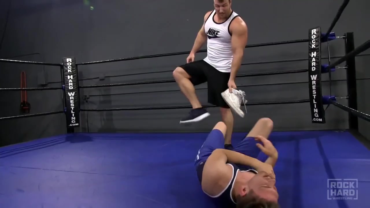 Wrestling Hunks - video 2