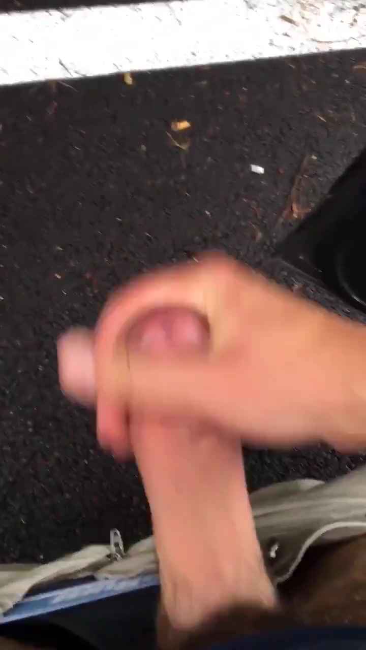 Wank at roadside