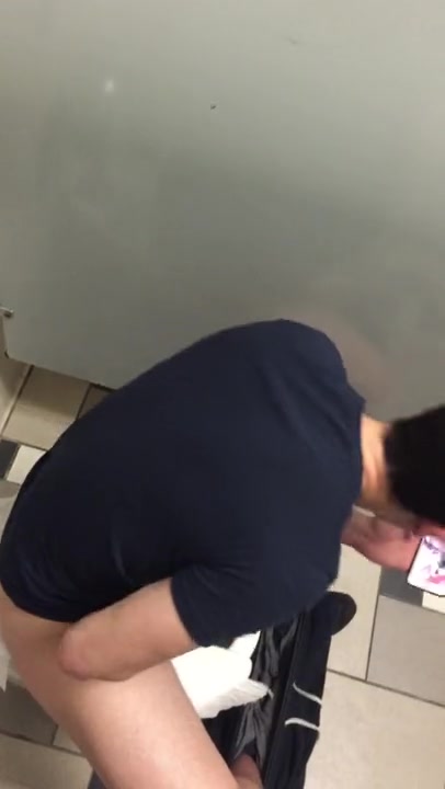 Spy str8 wanking